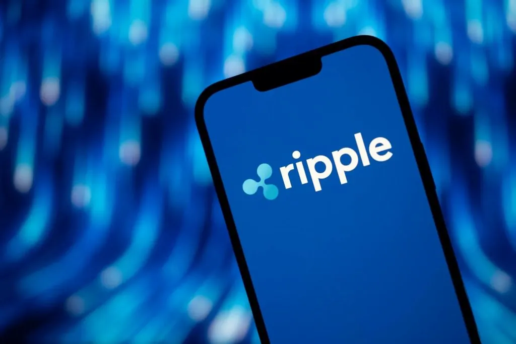 Ripple RLUSD đưa vốn thanh toán lên XRPL, Bitcoin ETF phục hồi dòng tiền | Crypto 24h 26/10 3 Ripple và Arf đưa vốn RLUSD vào XRP Ledger để hỗ trợ thanh toán xuyên biên giới