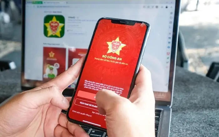 Lừa đảo Zalo CCCD bị cảnh báo, VNeID mở thêm dịch vụ điện | ĐTCN 26/10 5 VNeID tích hợp 12 dịch vụ công ngành điện trên toàn quốc